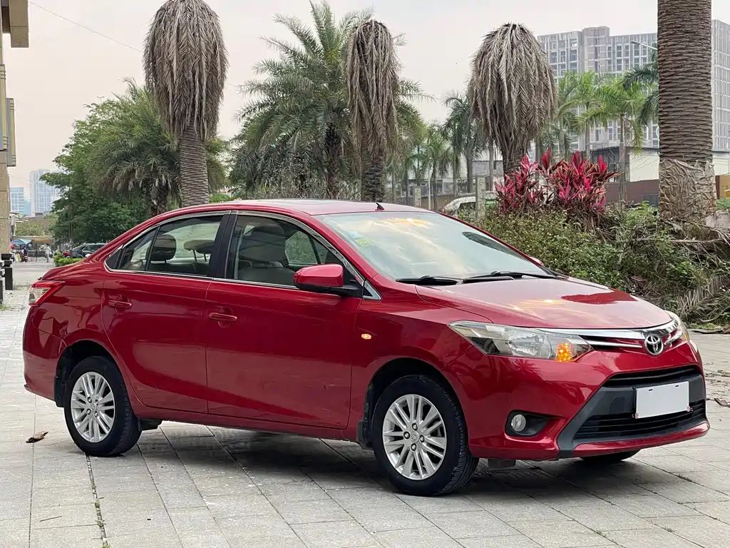 Toyota Vios 2014 — фото 3