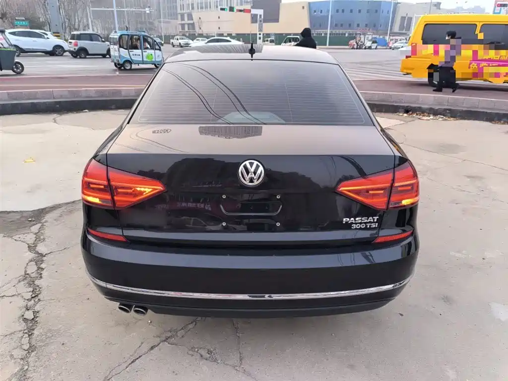 Volkswagen Passat 2017 — фото 6