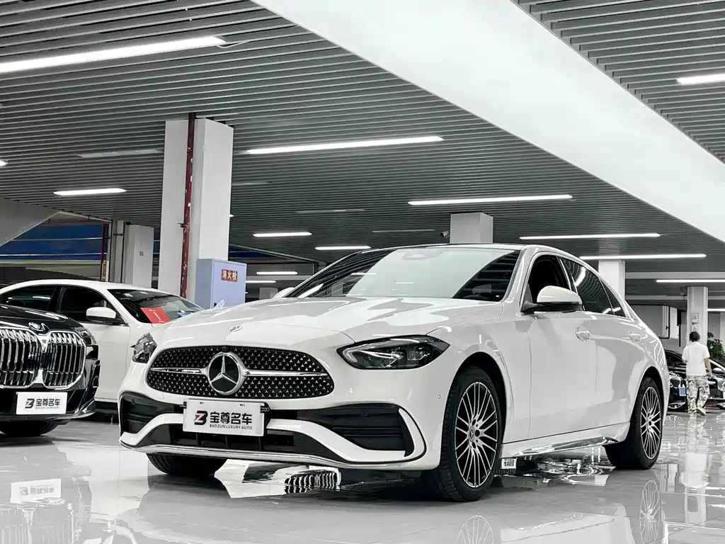 Mercedes-Benz C-Class 2023 — фото 1