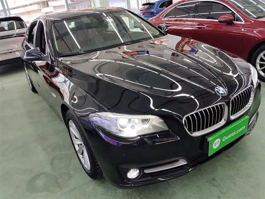 BMW 5 Series 2016 — фото 22