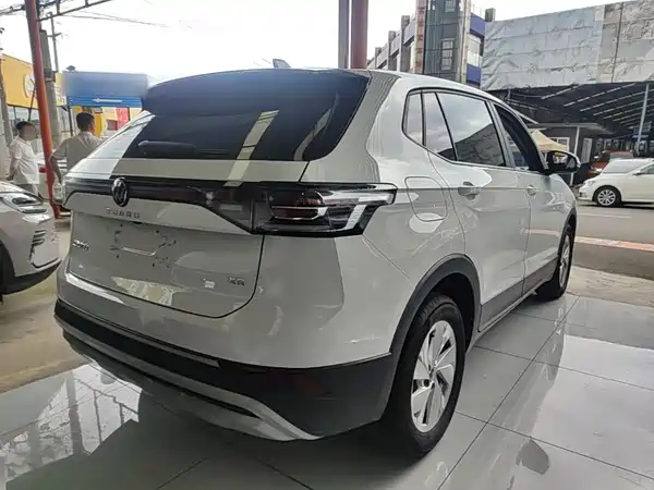 Volkswagen Tharu 2025