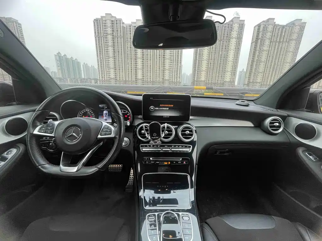 Mercedes-Benz GLC Coupe AMG 2018 — фото 16