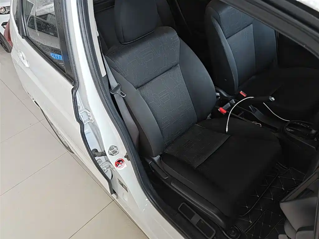Honda Fit 2017 — фото 25