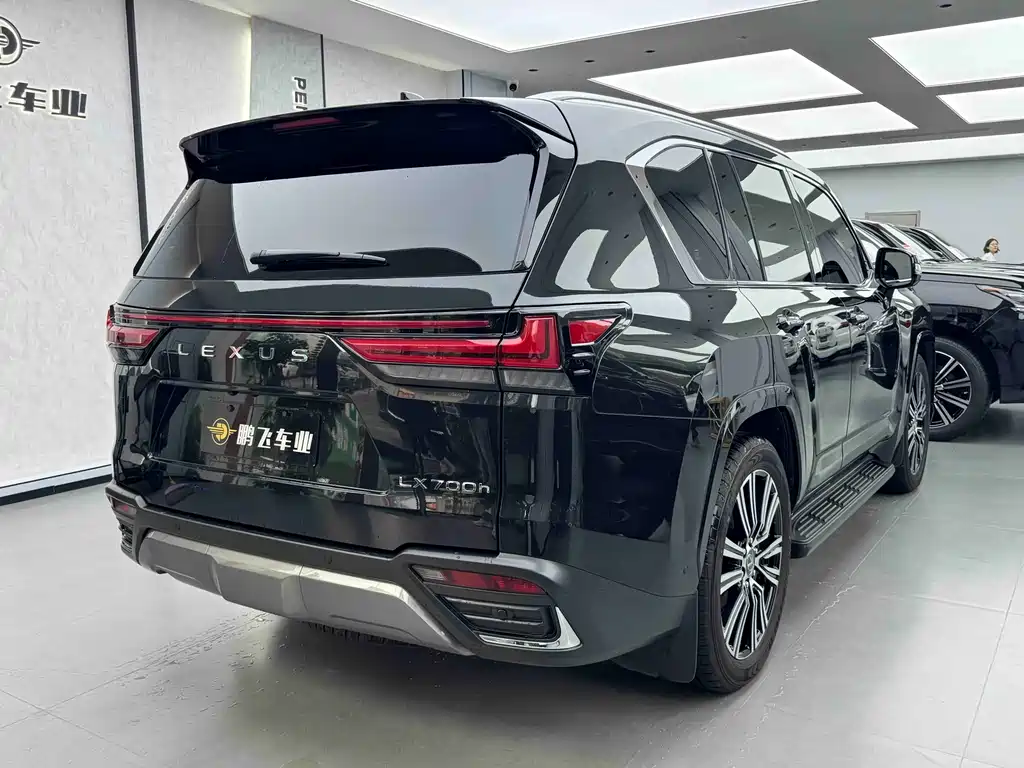 Lexus LX 2025 — фото 20