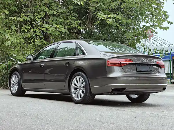 Audi A8 2014