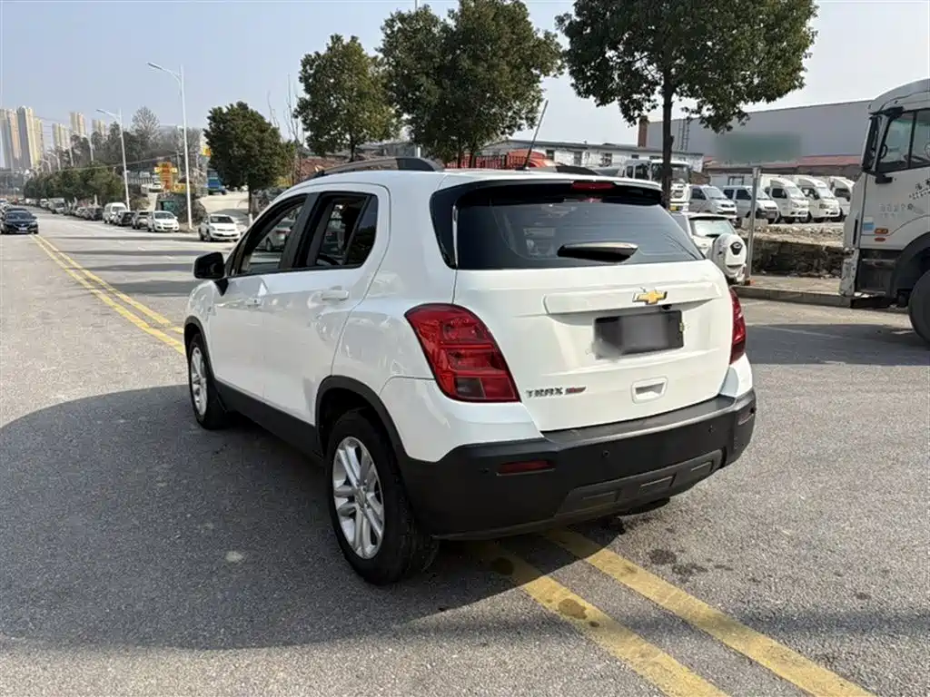 Chevrolet Trax 2015 — фото 20
