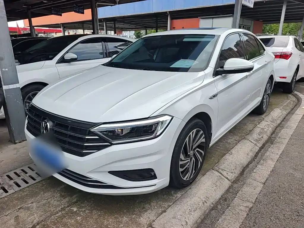 Volkswagen Sagitar 2022