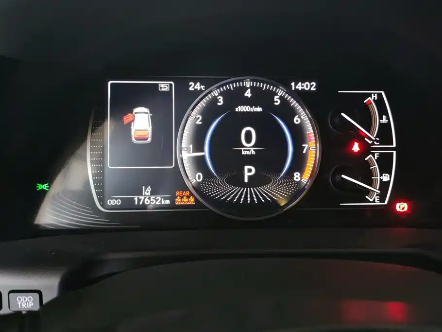 Lexus ES 2023 — фото 14