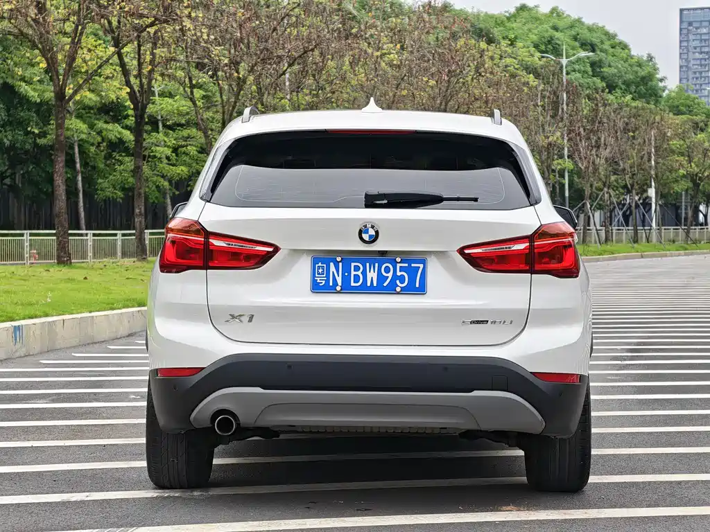 BMW X1 2019 — фото 5