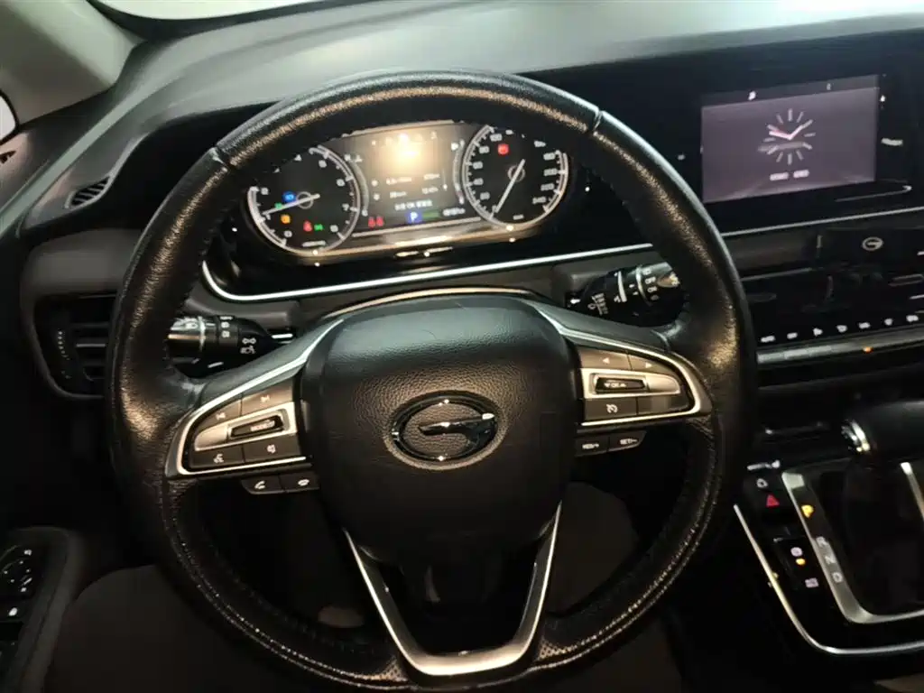 GAC Motor Trumpchi M6 2019 — фото 11