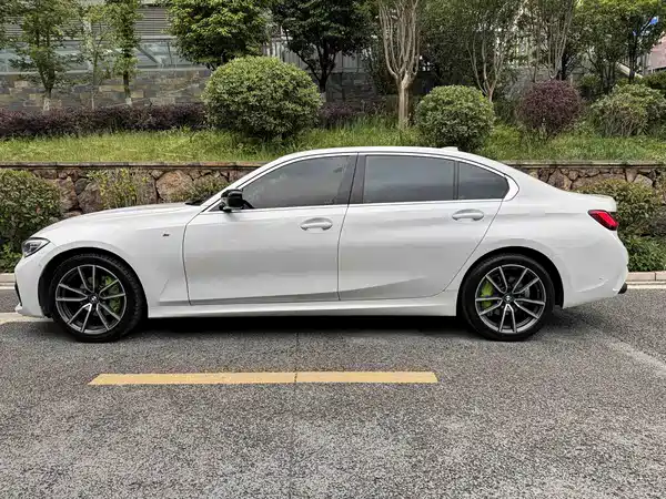 BMW 3 Series 2021