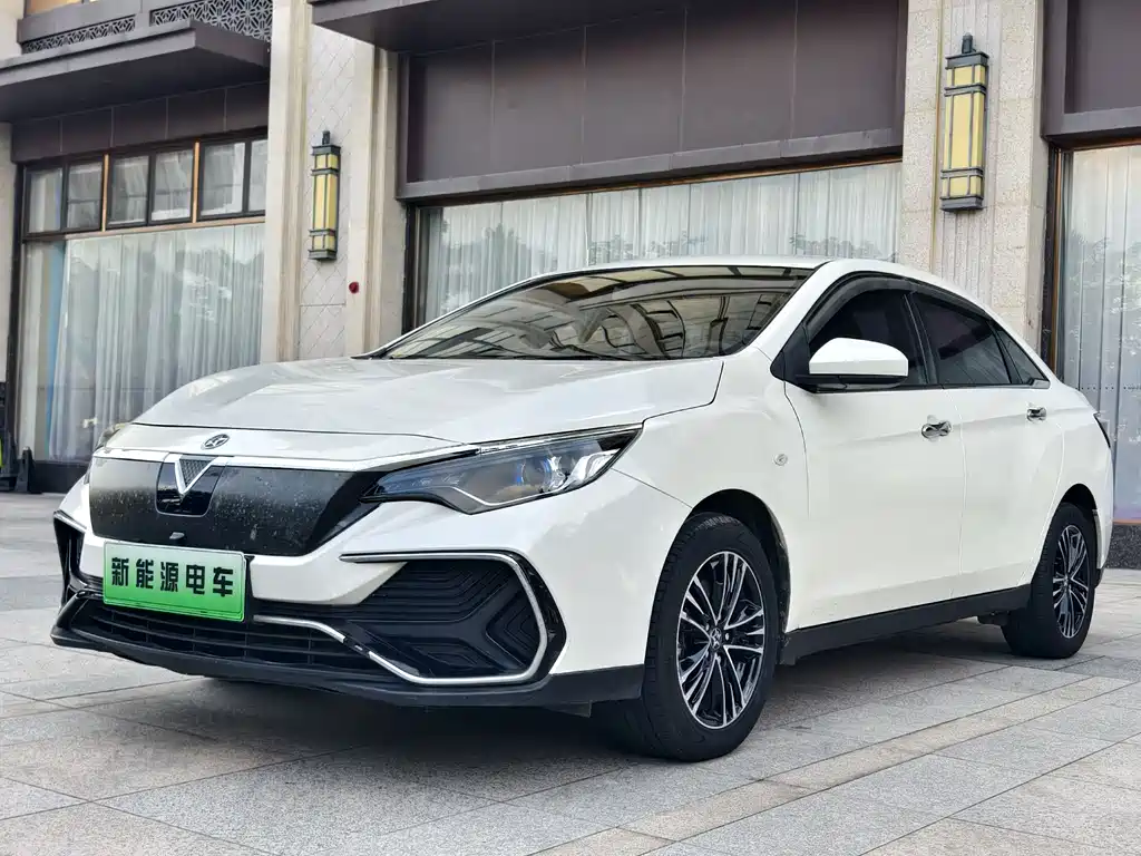 Venucia D60 EV 2022