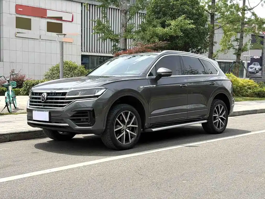 Volkswagen Touareg 2019 — фото 1