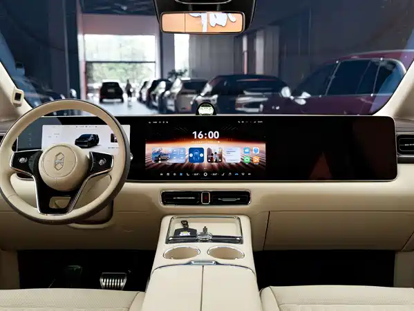 Luxeed V9 2026