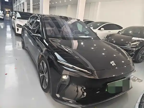 NIO ET5T 2025