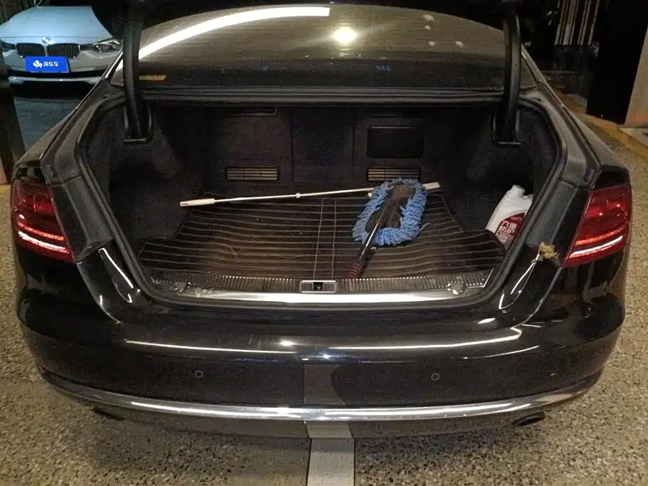 Audi A8 2012