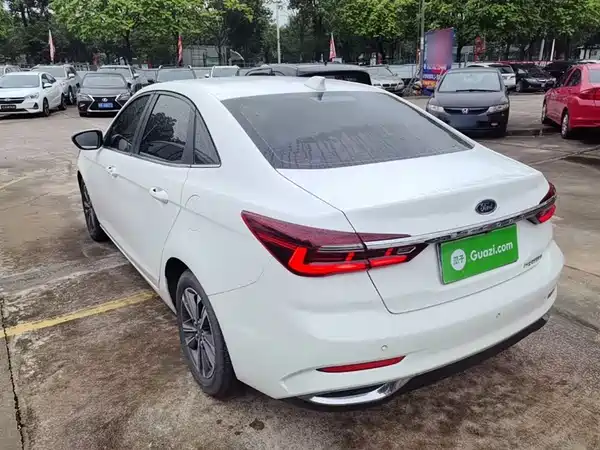 Ford Escort 2021
