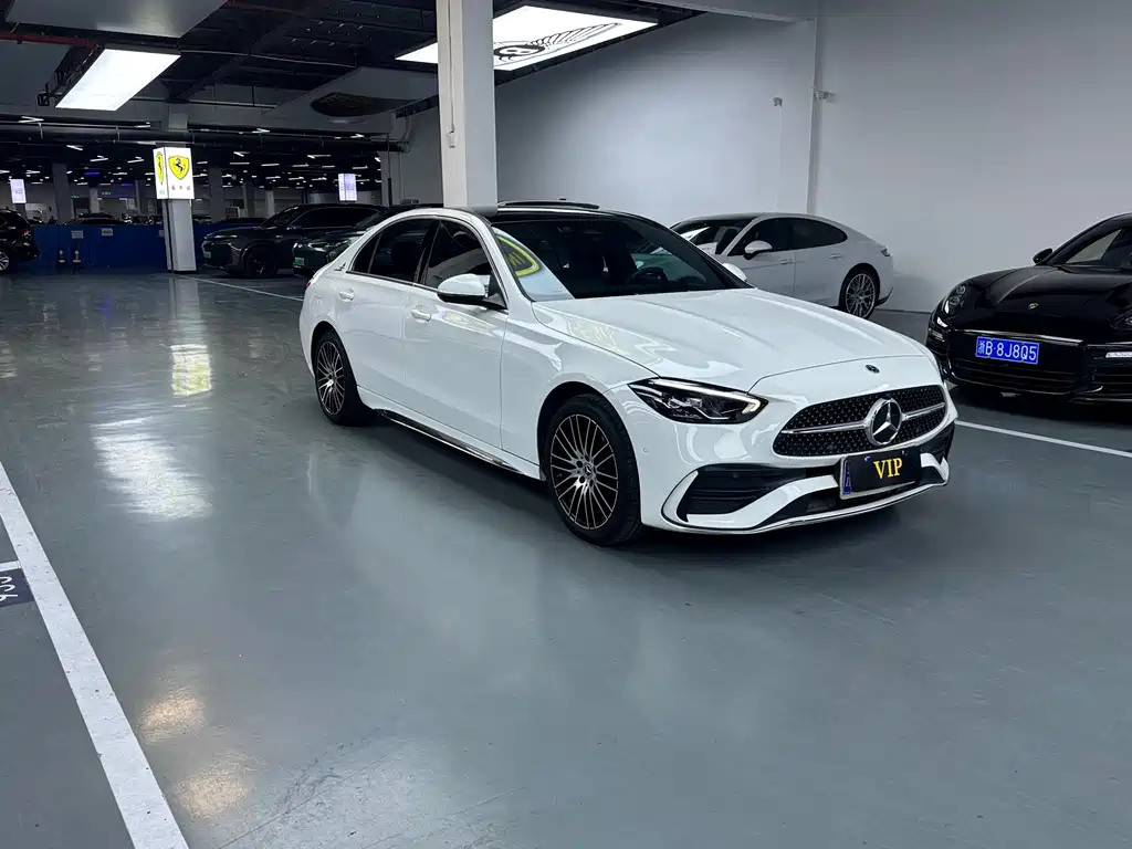 Mercedes-Benz C-Class 2022