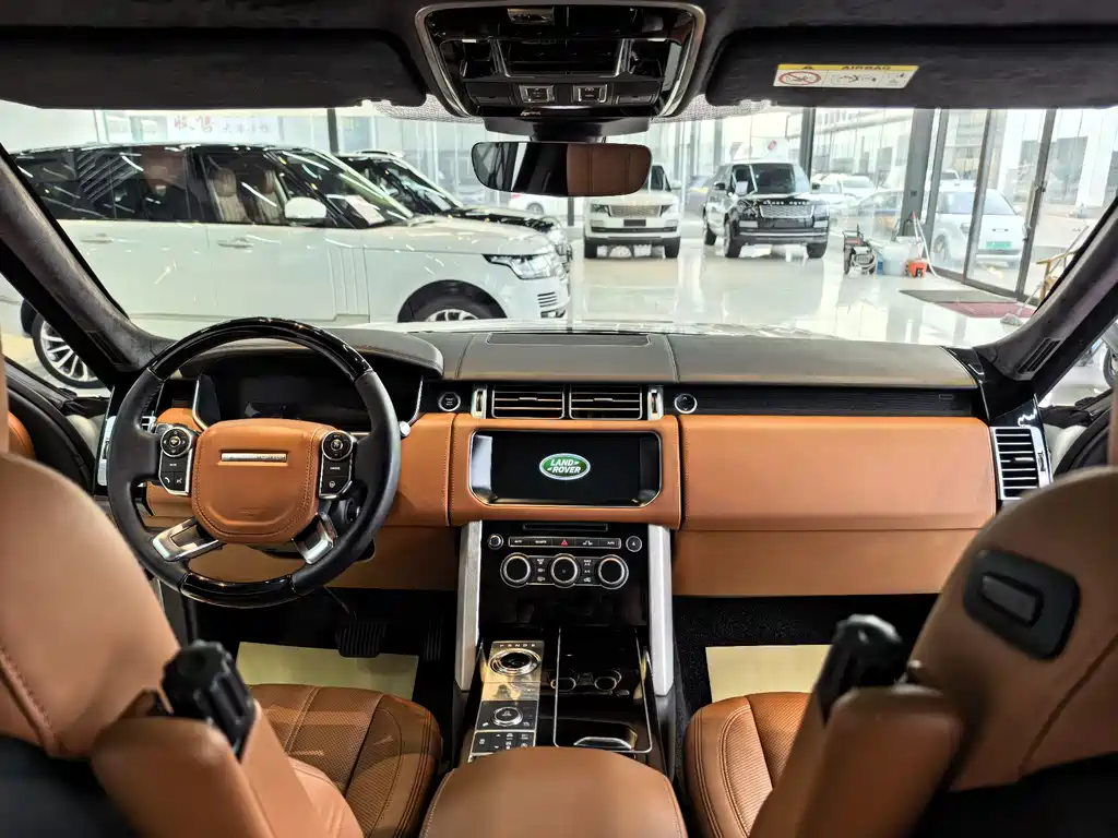 Land Rover Range Rover 2019 — фото 10