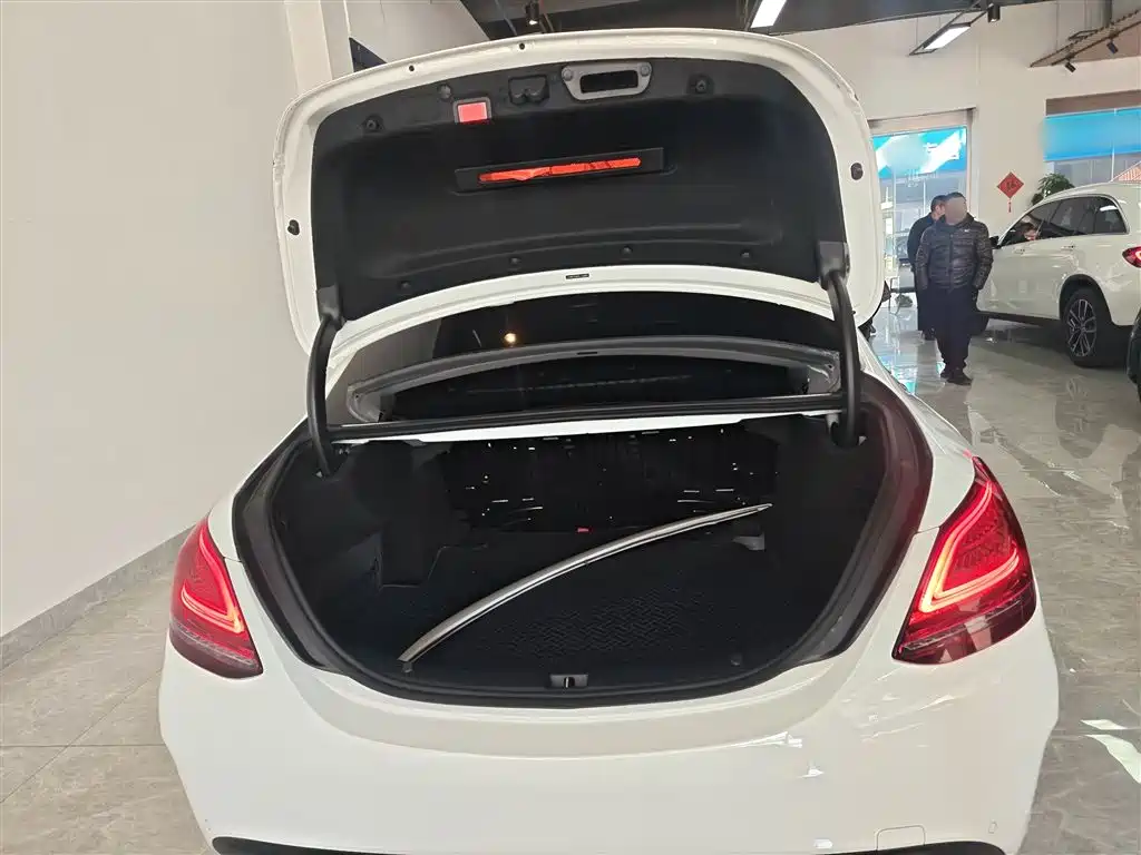 Mercedes-Benz C-Class 2020 — фото 19