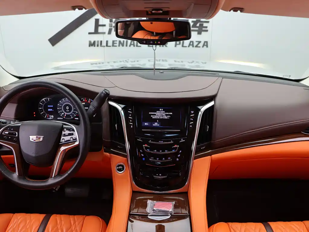 Cadillac Escalade 2019 — фото 14