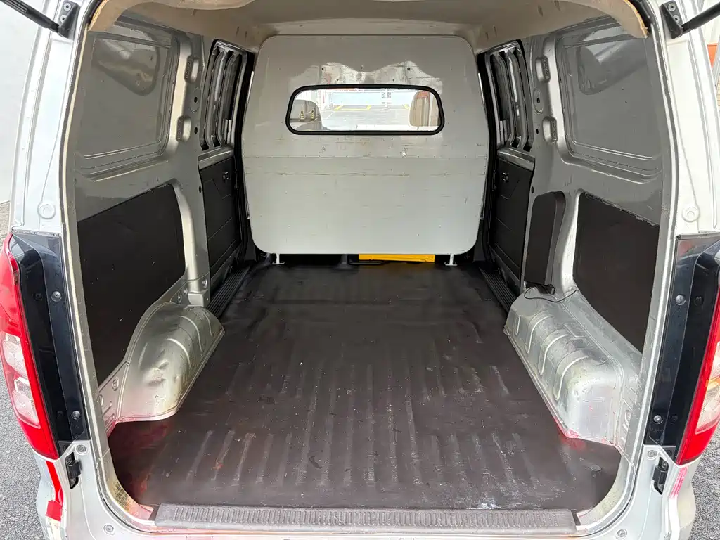 Wuling Hongguang V 2021
