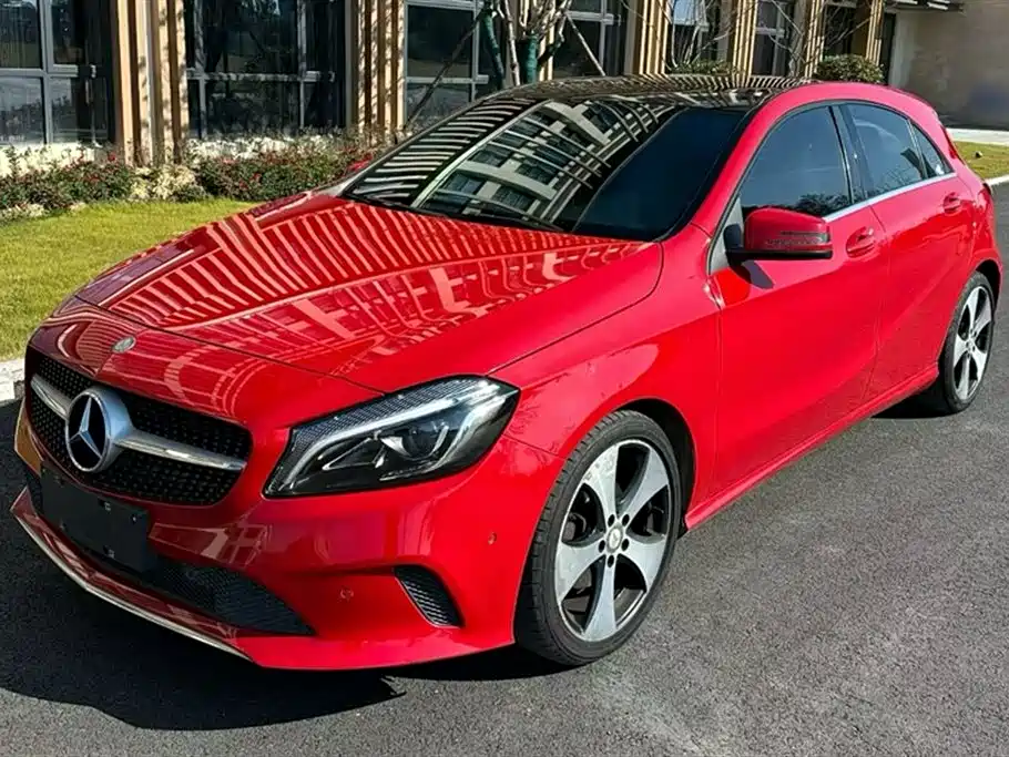 Mercedes-Benz A-Class 2017 — фото 2