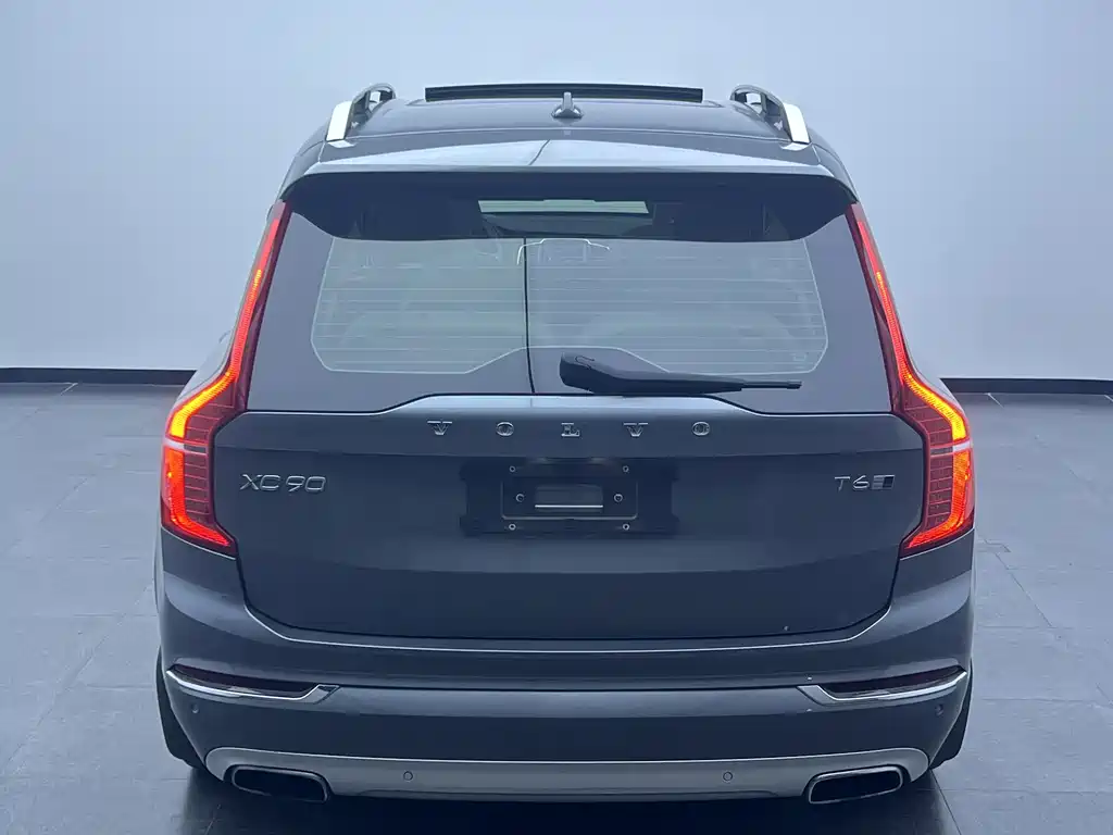 Volvo XC90 2017 — фото 13