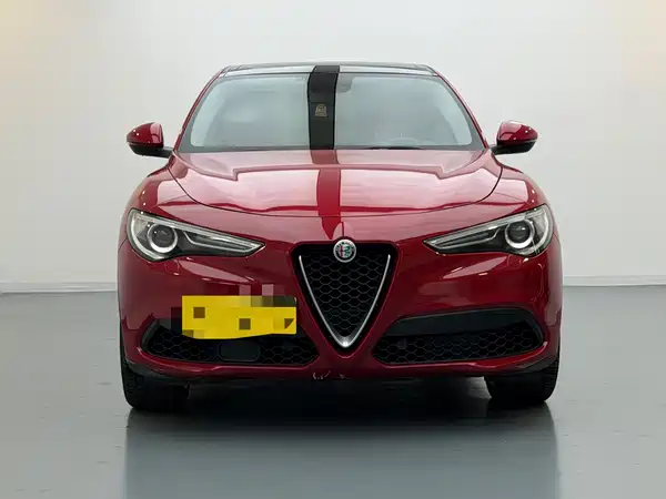 Alfa Romeo Stelvio 2017
