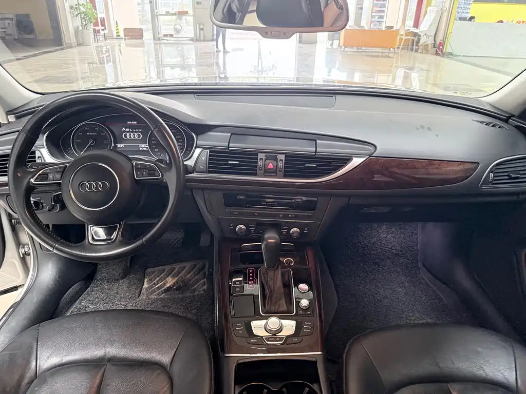 Audi A6L New Energy 2018 — фото 4