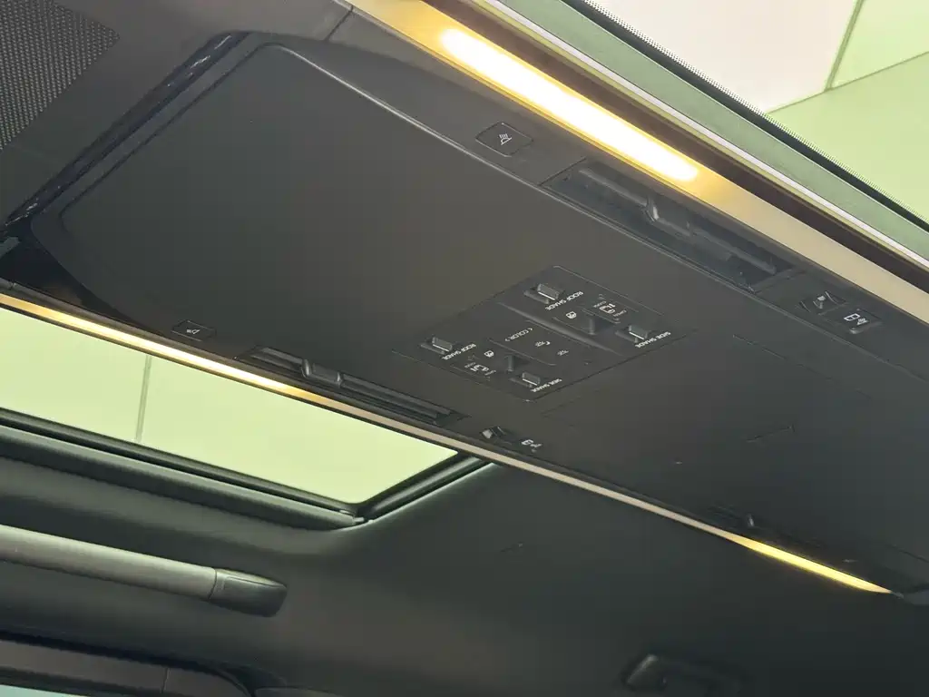 Toyota Vellfire 2025 — фото 19