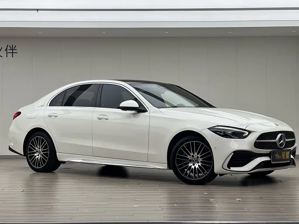 Mercedes-Benz C-Class 2023 — фото 1