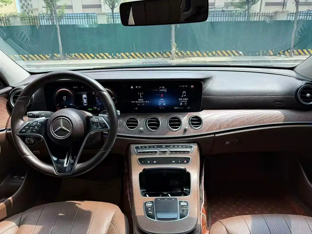 Mercedes-Benz E-Class New Energy 2021 — фото 6
