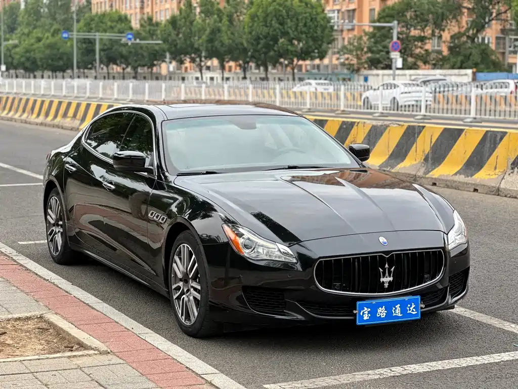 Maserati Quattroporte 2016 — фото 3