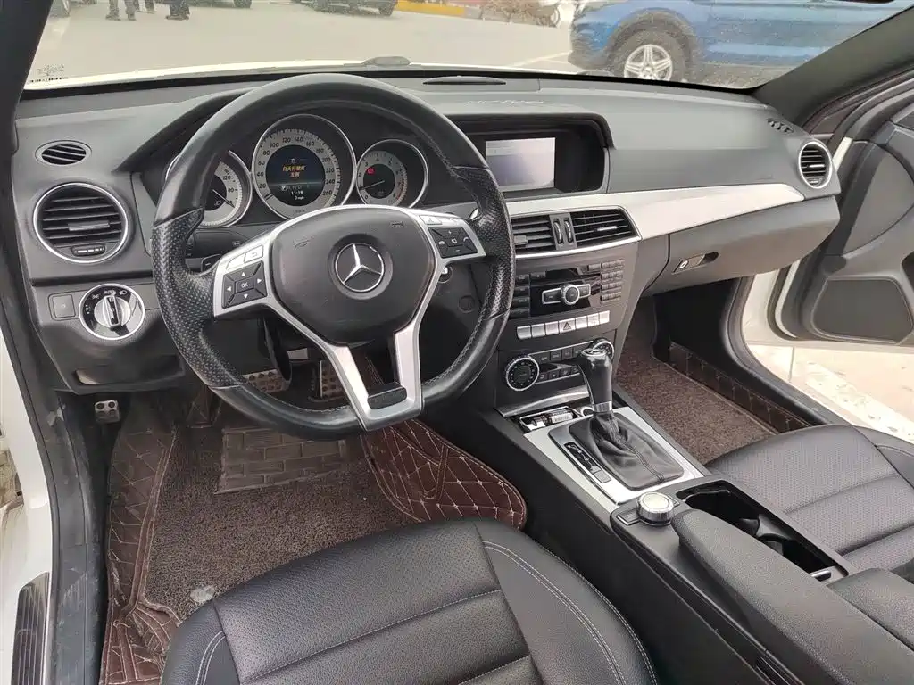 Mercedes-Benz C-Class 2014 — фото 6