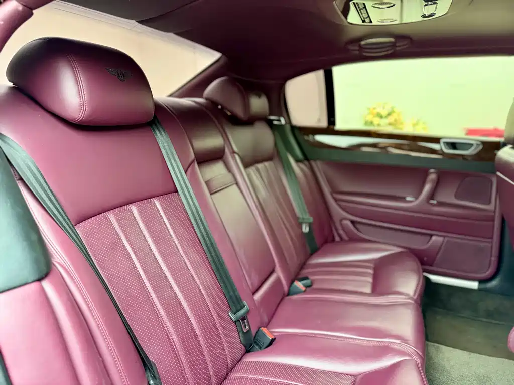 Bentley Flying Spur 2008 — фото 19