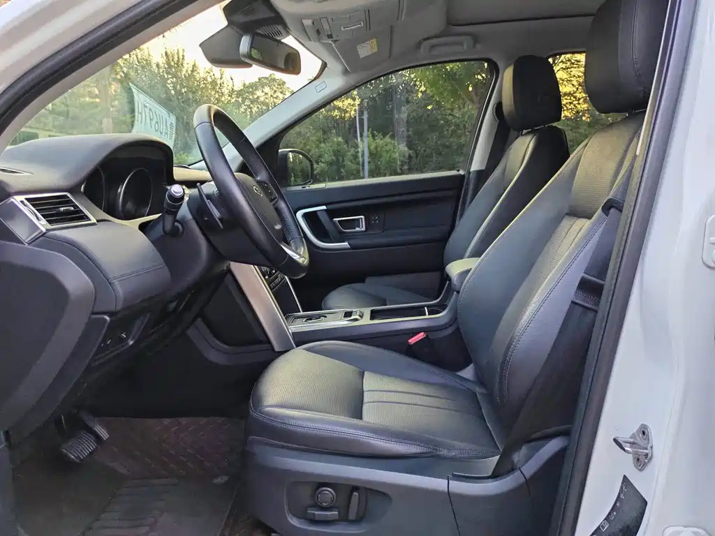 Land Rover Discovery Sport 2018 — фото 14