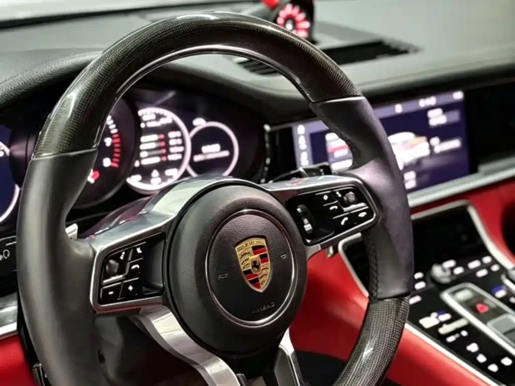 Porsche Panamera 2019 — фото 3
