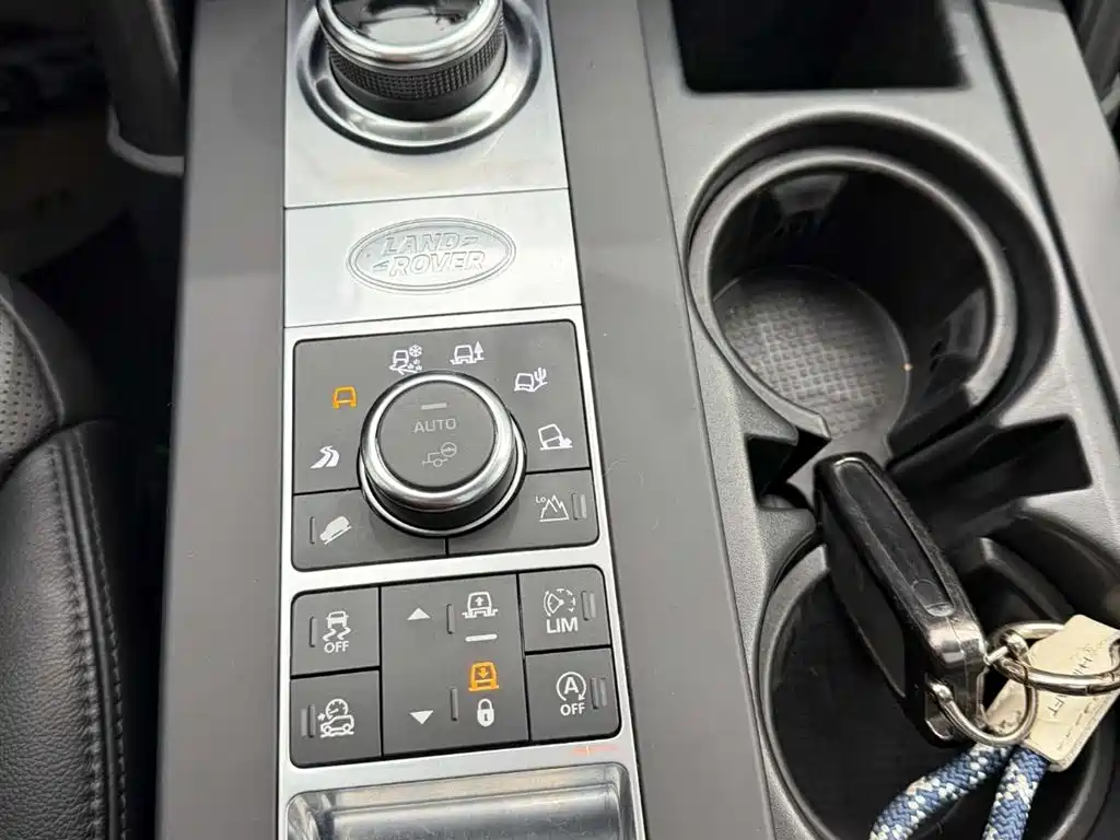 Land Rover Discovery 2020 — фото 23