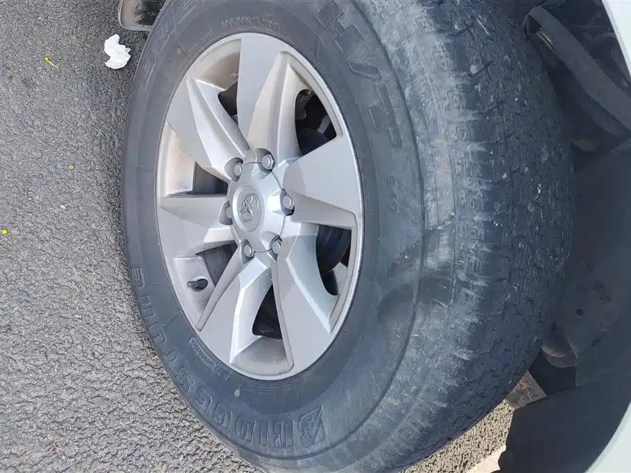 Toyota Prado 2016