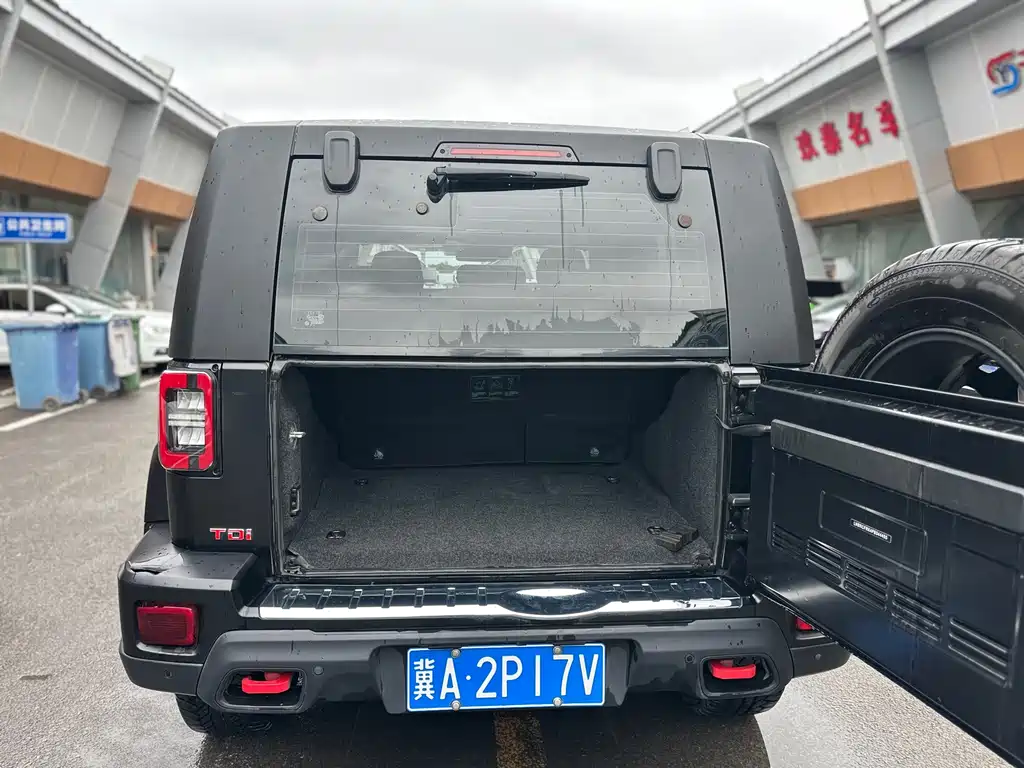 BAIC BJ40 2023 — фото 15