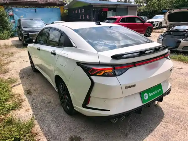 Dongfeng Yixuan 2022