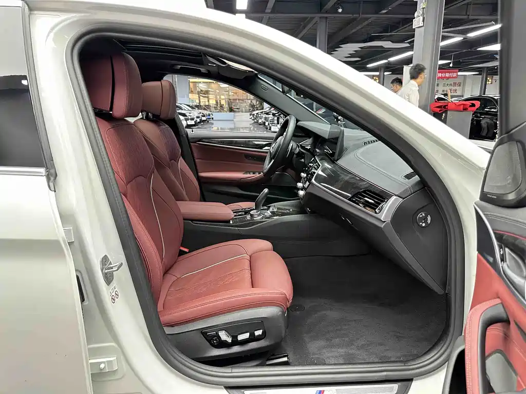 BMW 5 Series 2022