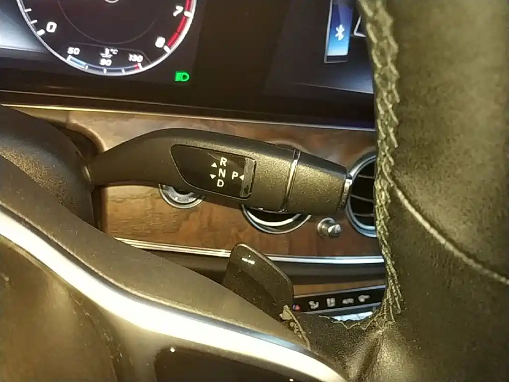 Mercedes-Benz E-Class 2020 — фото 14