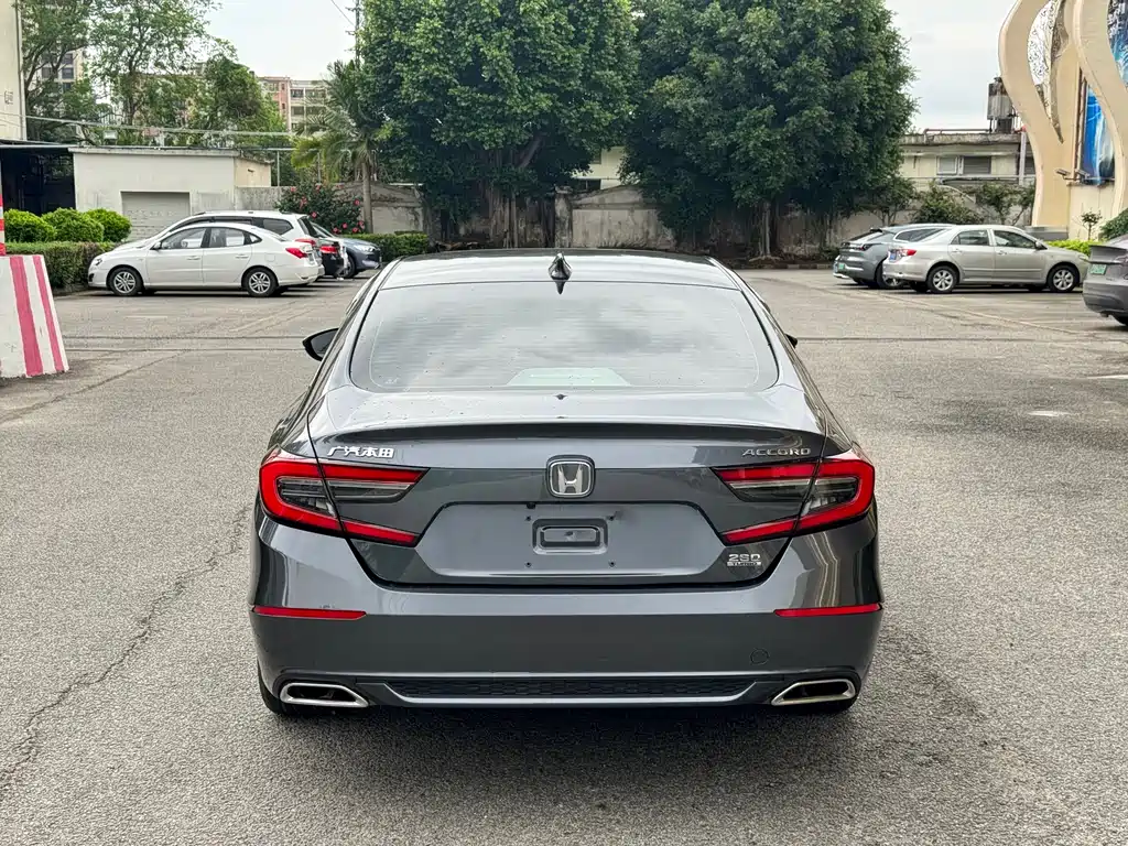Honda Accord 2022 — фото 4
