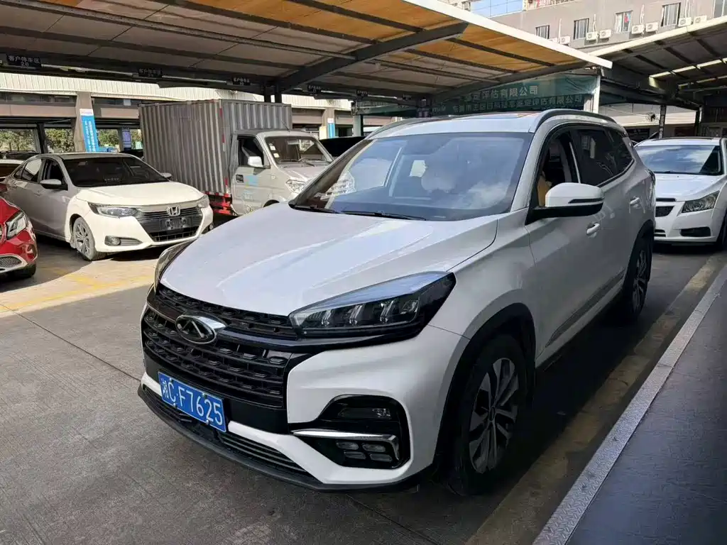 Chery Tiggo 8 2024 — фото 1