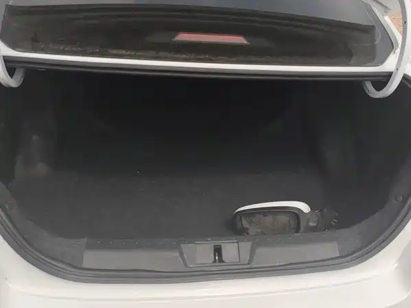 Geely Emgrand 2021