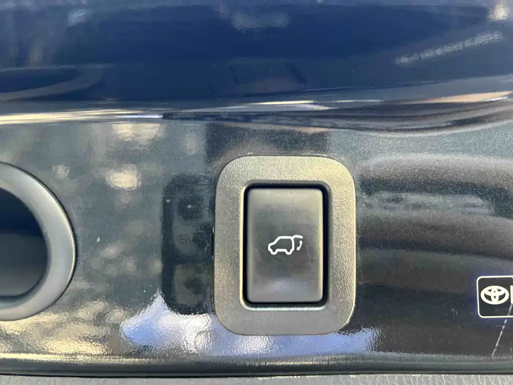 Toyota Highlander 2018 — фото 21