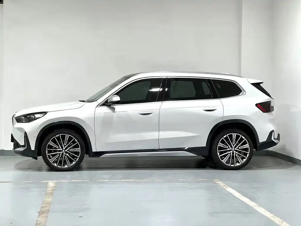 BMW X1 2023 — фото 5