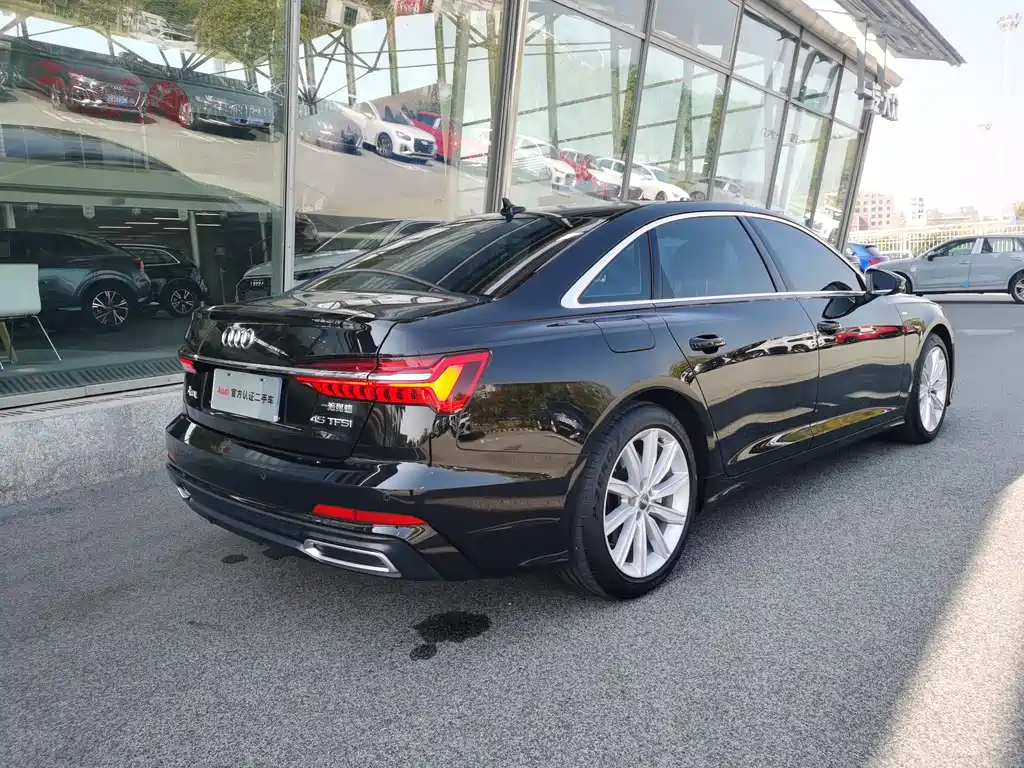 Audi A6L 2020